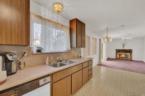 185 Mesa Ct, Vacaville, CA 95687 photo 40