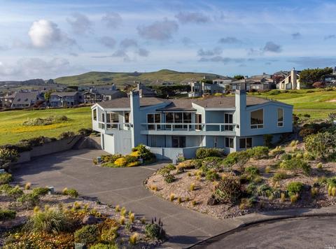 480 Loon Ct, Bodega Bay, CA 94923