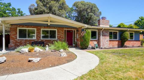 8 Vartan Ct, Walnut Creek, CA 94597