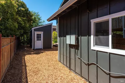 7631 Bately Ct, Sebastopol, CA 95472 photo 38