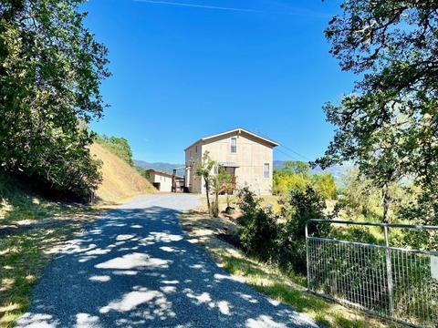 400 Boonville Rd, Ukiah, CA 95482
