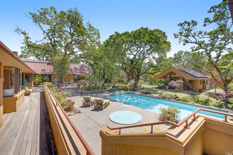 9363 Ladera Rd, Glen Ellen, CA 95442