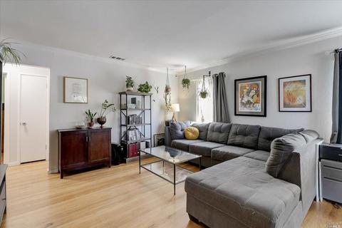 1054 Caldwell Ave, Vallejo, CA 94591 photo 6