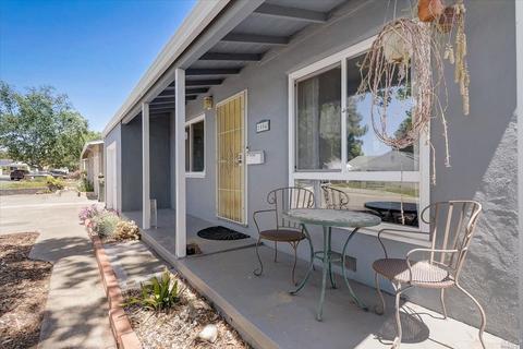 1054 Caldwell Ave, Vallejo, CA 94591 photo 4
