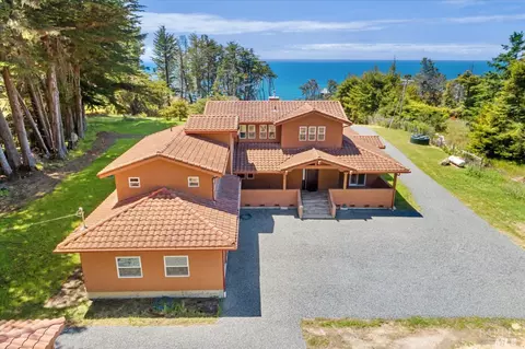 21085 Highway 1, Jenner, CA 95450