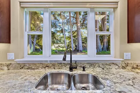 21085 Highway 1, Jenner, CA 95450 photo 42