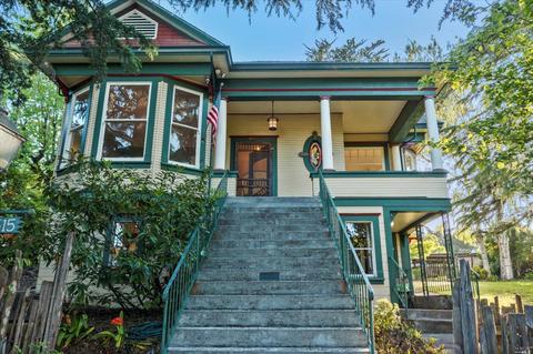 515 Walnut St, Petaluma, CA 94952