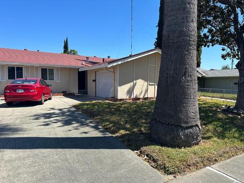 374 Begonia Blvd, Fairfield, CA 94533