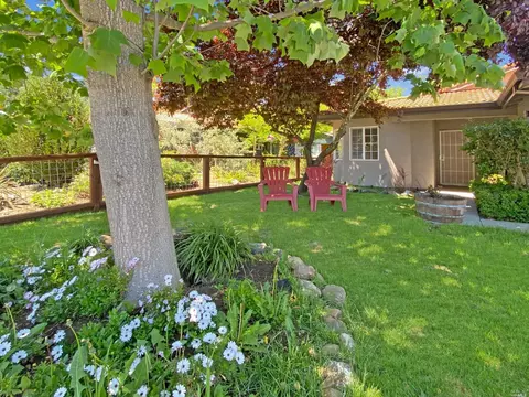 546 Venezia Way, Cloverdale, CA 95425