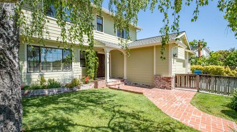 102 San Andreas Dr, Novato, CA 94945