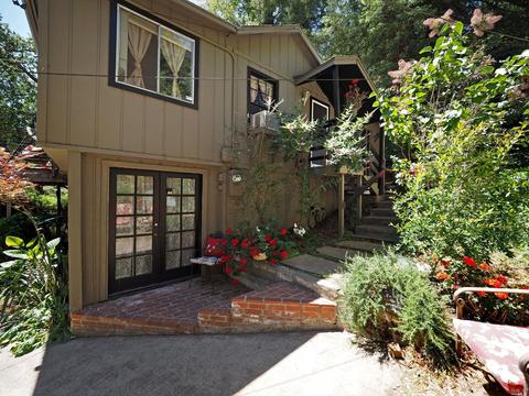 2742 N Fitch Mountain Rd, Healdsburg, CA 95448