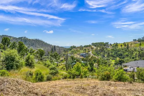 1271 Mark West Springs Rd, Santa Rosa, CA 95404
