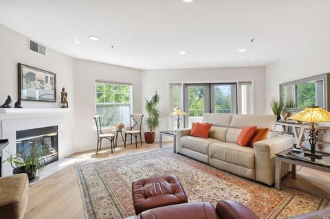 1579 S Novato Blvd #106, Novato, CA 94947