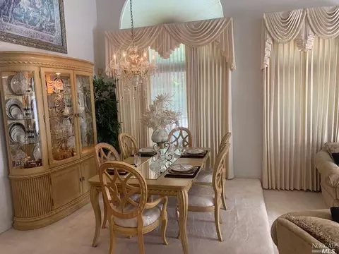 218 Windsor Way, Vallejo, CA 94591 photo 4