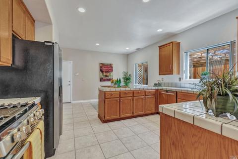 1143 Legend Cir, Vallejo, CA 94591 photo 20