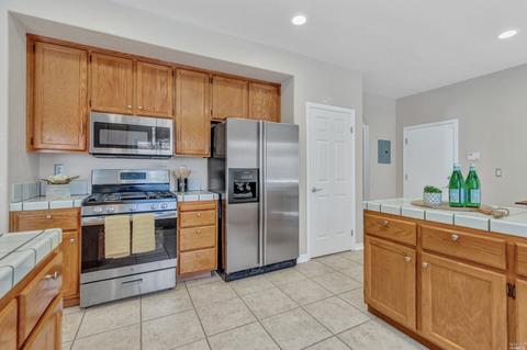 1143 Legend Cir, Vallejo, CA 94591 photo 18
