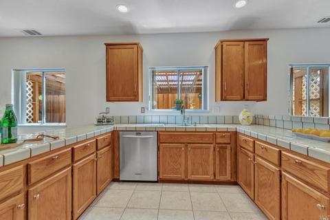 1143 Legend Cir, Vallejo, CA 94591 photo 15