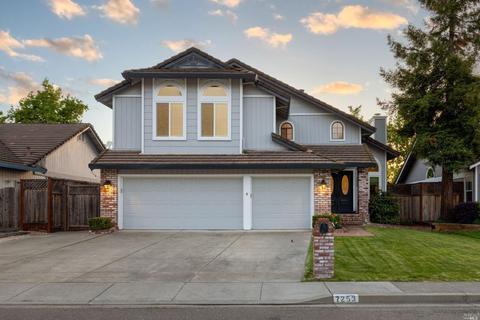 7253 Roxanne Ln, Rohnert Park, CA 94928