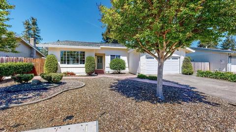 896 Hudis St, Rohnert Park, CA 94928