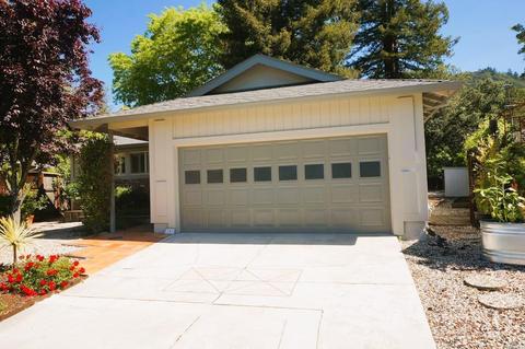340 Vineyard Dr, Healdsburg, CA 95448