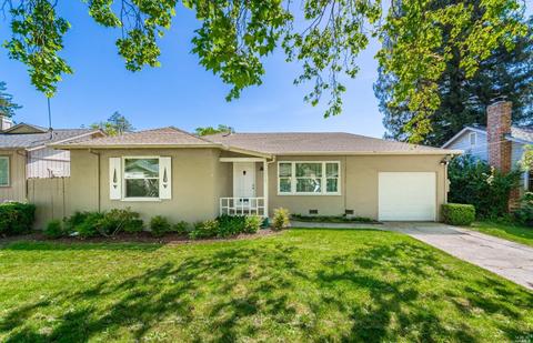 2590 Pacific St, Napa, CA 94558