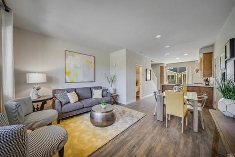 2036 Medano Dr, Santa Rosa, CA 95407