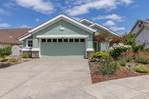 102 Spring Ct, Cloverdale, CA 95425