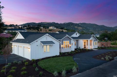 5415 Wilshire Dr, Santa Rosa, CA 95404