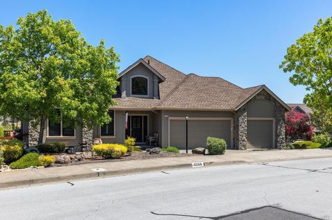 6269 Meadowstone Dr, Santa Rosa, CA 95409