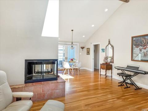 1596 Wright St, Santa Rosa, CA 95404 photo 6