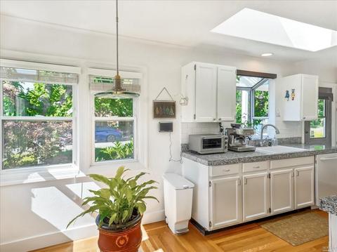 1596 Wright St, Santa Rosa, CA 95404 photo 14