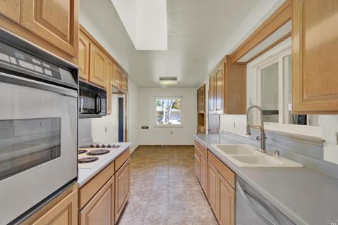 631 W D St S, Dixon, CA 95620 photo 34