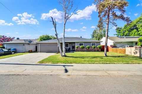 631 W D St S, Dixon, CA 95620 photo 13