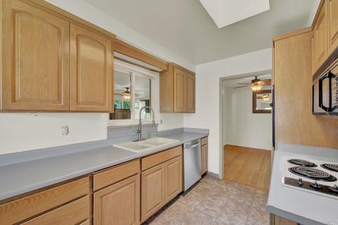 631 W D St S, Dixon, CA 95620 photo 37