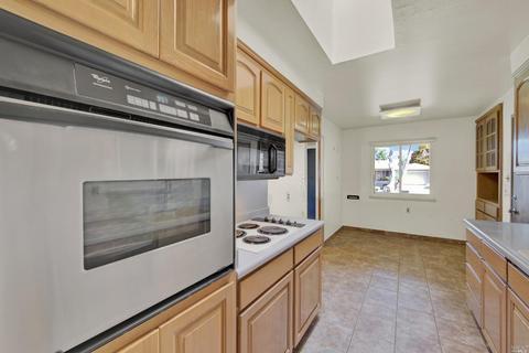 631 W D St S, Dixon, CA 95620 photo 35