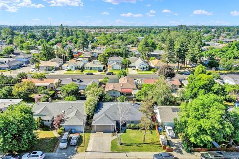 631 W D St S, Dixon, CA 95620 photo 8
