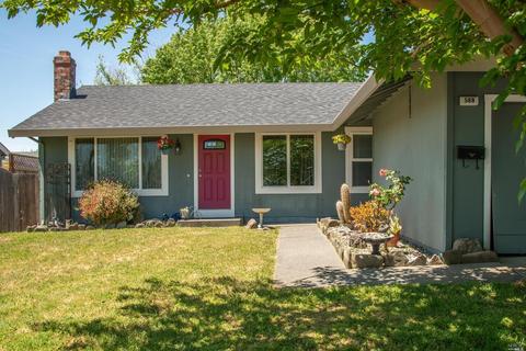569 N Lorraine Ct, Rohnert Park, CA 94928
