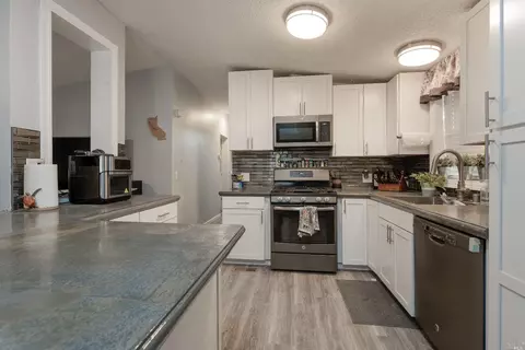 1789 Hawk Ln, Willits, CA 95490 photo 12
