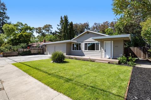 2437 Rock Creek Dr, Santa Rosa, CA 95405