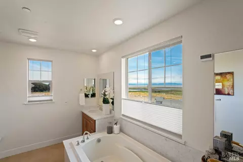1466 Montclair St, Vallejo, CA 94592 photo 10