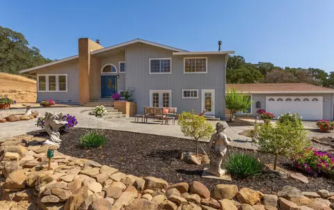 6580 Gordon Valley Rd, Napa, CA 94558