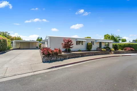237 Arboleda Dr, Santa Rosa, CA 95401