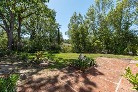 43 Los Cedros Dr, Novato, CA 94947