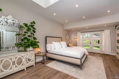 4193 Sonoma Mountain Rd, Santa Rosa, CA 95404
