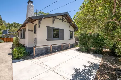 78 Shady Ln, Ross, CA 94957