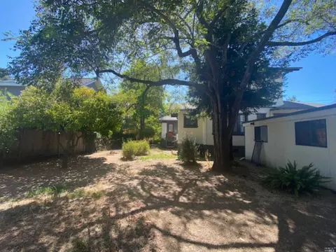 78 Shady Ln, Ross, CA 94957 photo 3