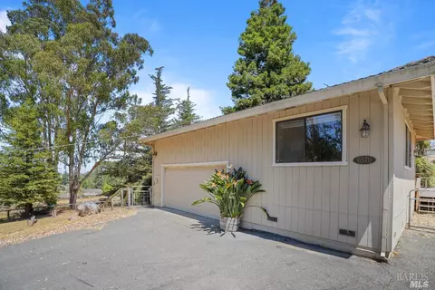 6570 Orchard Station Rd, Sebastopol, CA 95472