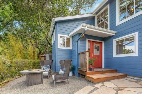 204 Scenic Rd, Fairfax, CA 94930