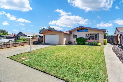 183 Deodara St, Vacaville, CA 95688 photo 9