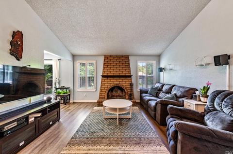 5056 Silverado Dr, Fairfield, CA 94534 photo 3